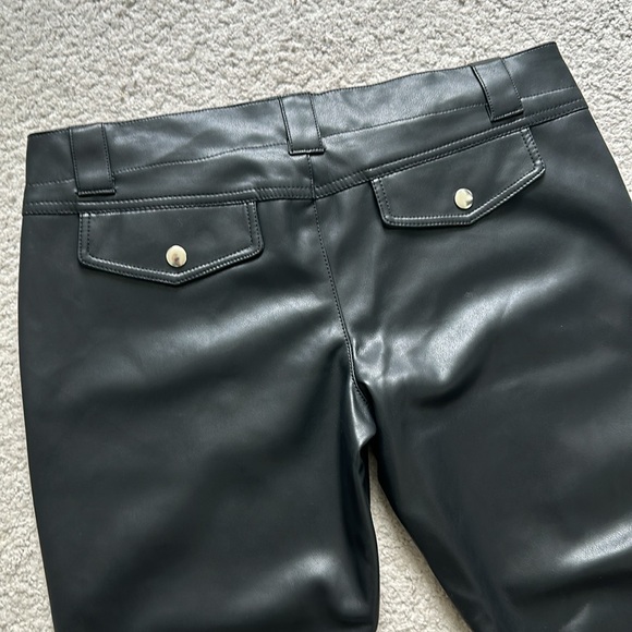 Gen Kiss Alexa Flared Pants - Picture 4 of 12